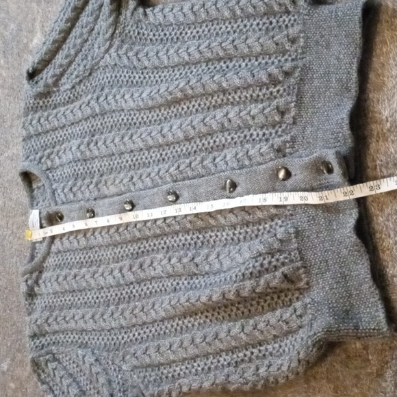 Brooks Brothers vtg M(?) cabled wool cardigan made in Italy with discoloration - Picture 7 of 9